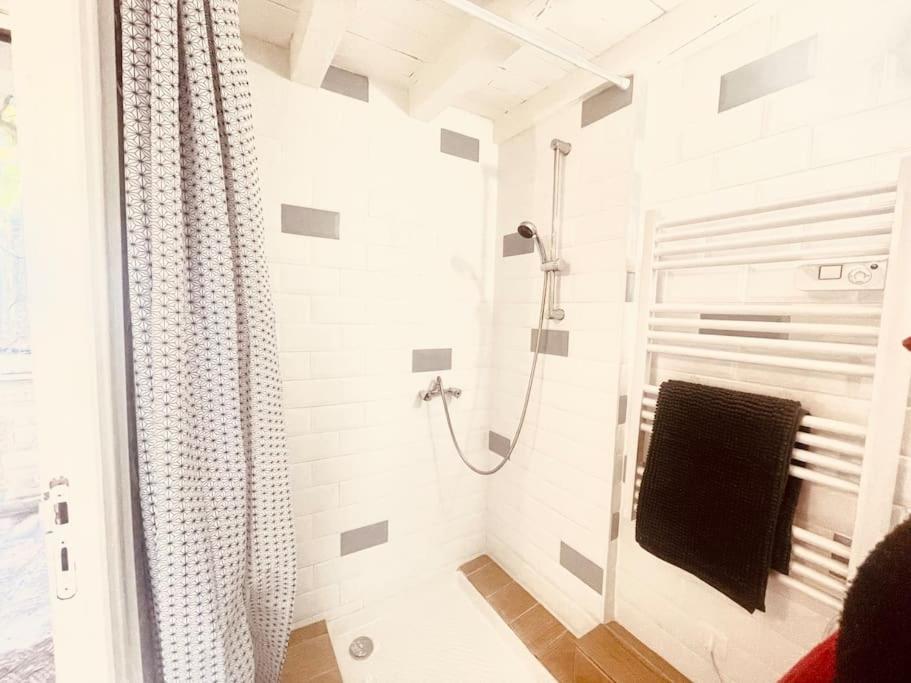 Evasion Urbaine**** Appartement Nîmes Buitenkant foto